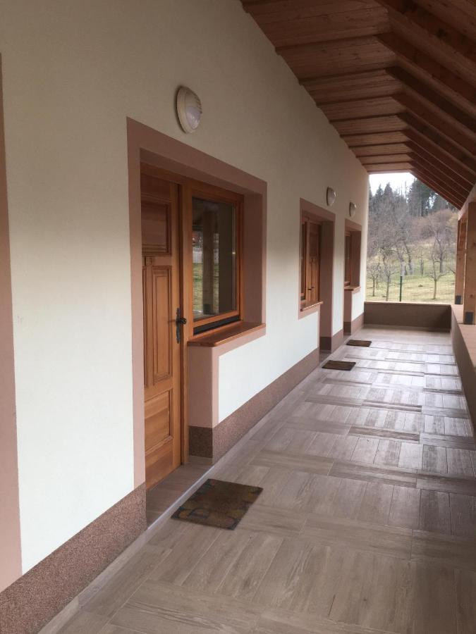 Ranch Marina Hotel Koce Екстериор снимка