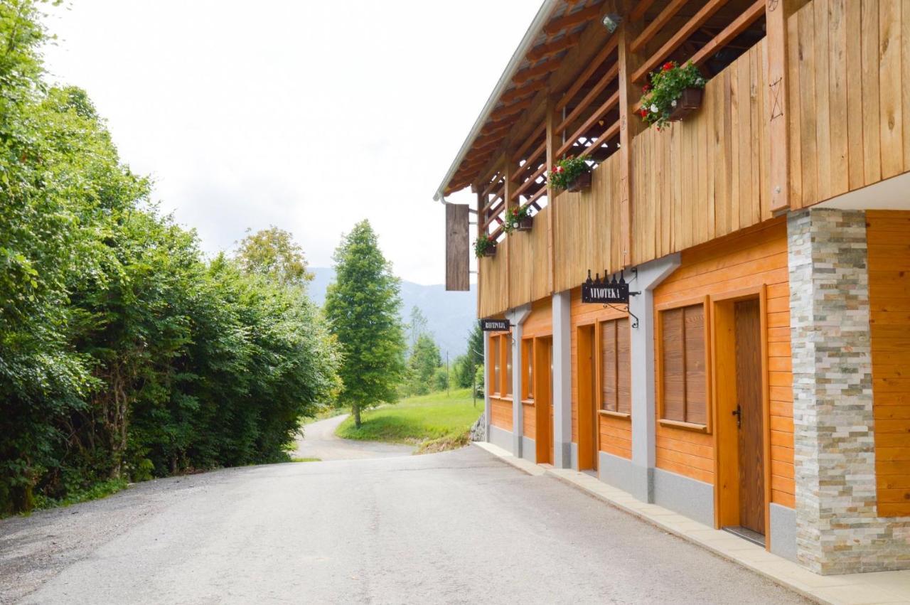 Ranch Marina Hotel Koce Екстериор снимка
